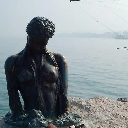 Madre Terra - Ostra * Molino Apolloni